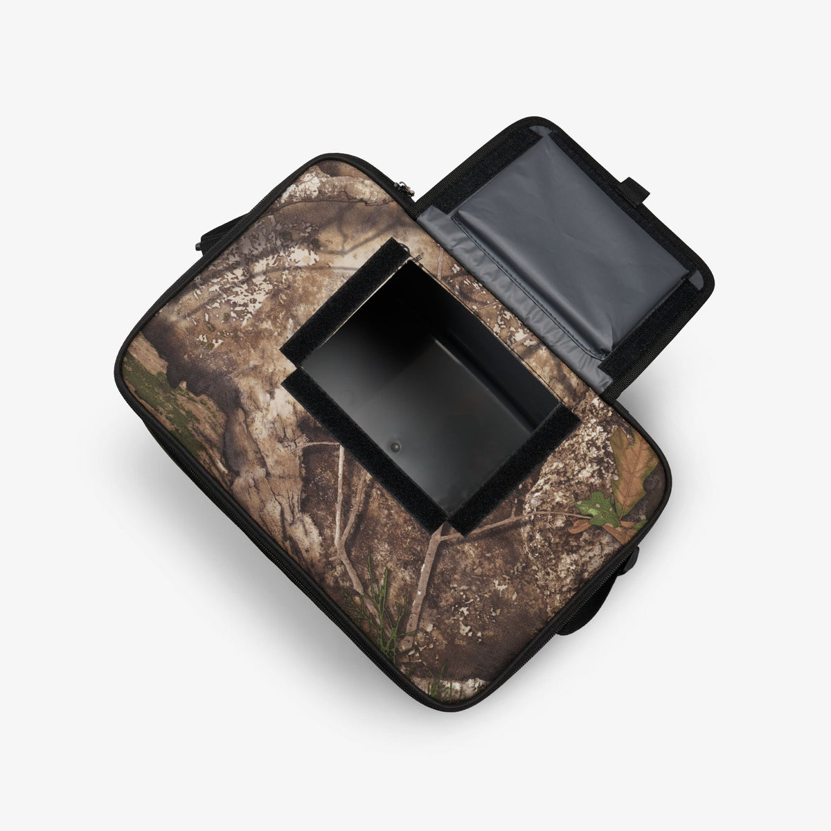 realtree-apx-hlc-28-can-bag-j0 00064354-O3-2025.jpg