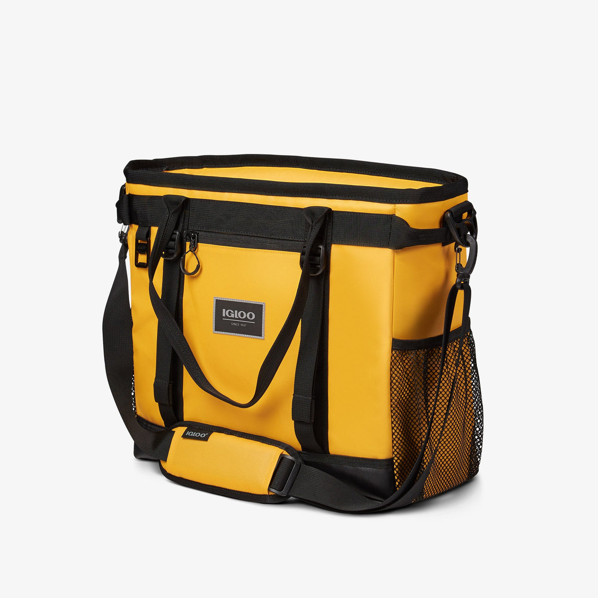 pursuit-30-can-tote-m6 00065993_2.jpg