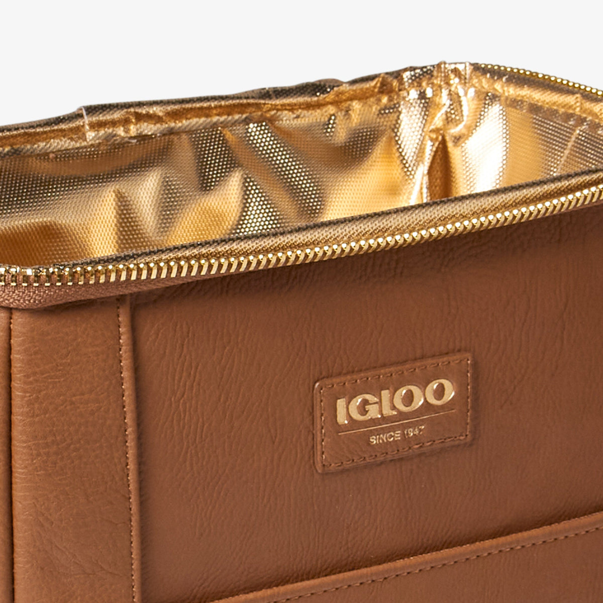 igloo-luxe-mini-convertible-backpack-d9 00066043_D2.jpg
