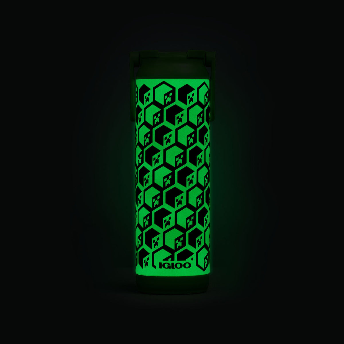 minecraft-creeper-glow-in-the-dark-20-oz-bottle-q3 00071605-GLF.jpg