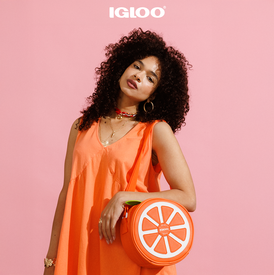 citrus-crossbody-cooler-bag-m4 CitrusDrinkware_social_gif_2o.png